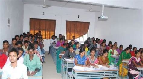 Vasistha Degree & PG College Kamareddy Campus: Photos, Virtual Tour