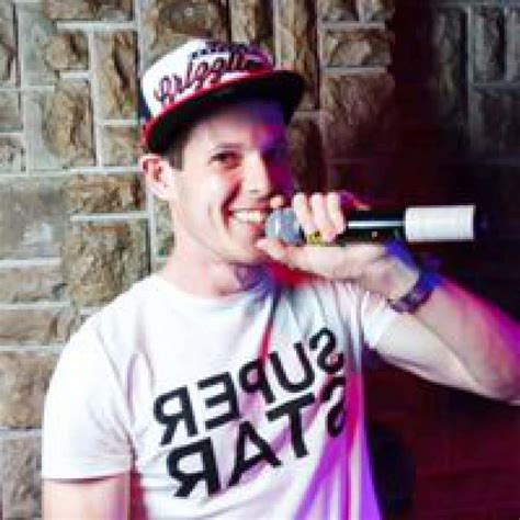 Men Seeking Men in Edmonton, AB Free Gay Personal Ads at lovezoid.com