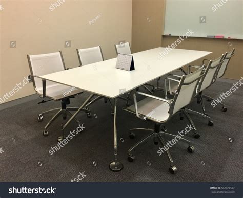 Board Room Meeting 的图像结果