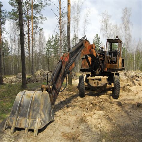 Hydraulic Working of Trenchers in Construction Industry - Hydraulic ...