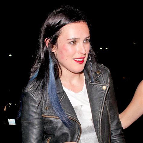 Rumer Willis Covers Miley Cyrus' "Wrecking Ball" in Concert—Watch Now!
