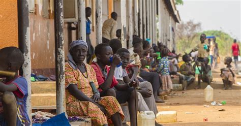New militia violence drives more South Sudanese to Uganda | UNHCR India