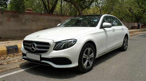 Pre Owned Mercedes Benz E 200 Avantgrade-2