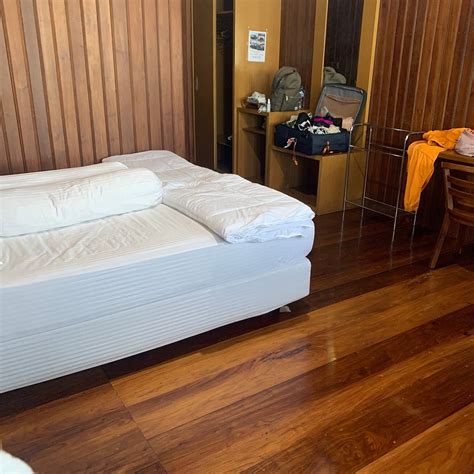 HOTEL HARAPAN INDAH (Saumlaki) - Hotel Reviews & Photos - Tripadvisor