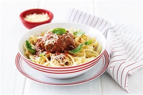 Oven-baked giant meatballs | Recipe Cart