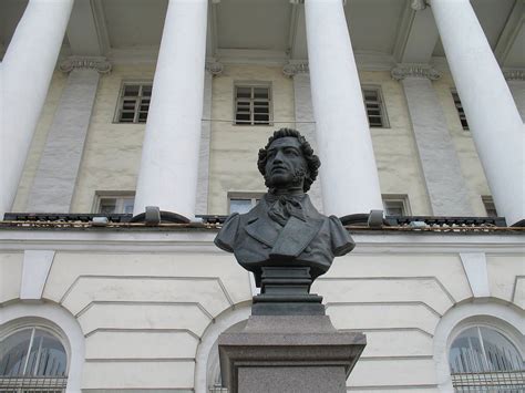 Пушкинский Дом в Петербурге, дом Пушкина в Санкт-Петербурге