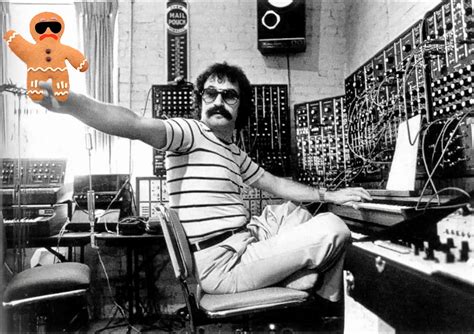 Giorgio Moroder Meme 的图像结果