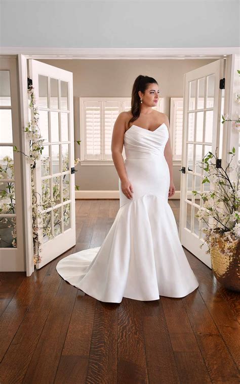 Plus Size Wedding Dresses - Patsy's Bridal Boutique