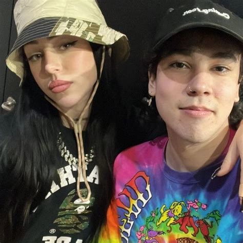 Pin de 𝙟𝙚𝙢𝙢 en ★ SPREEN | Famosos divertidos, Celebridades bonitos, Fotos chistosas de personas