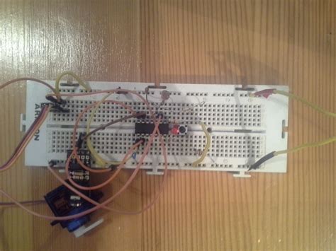 Image result for Suiche Protoboard