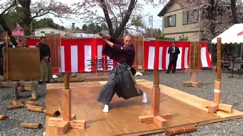日本剑道堪称惊艳的公开拔刀演武，这最后的一刀，居然如此？,体育,武术,好看视频