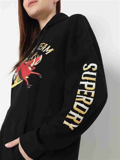 INVINCIBLE TEAM HOODIE