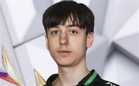 What did Peterbot say? Video of Fortnite pro using slurs goes viral