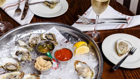 City Oyster and Sushi Bar | Delray Beach