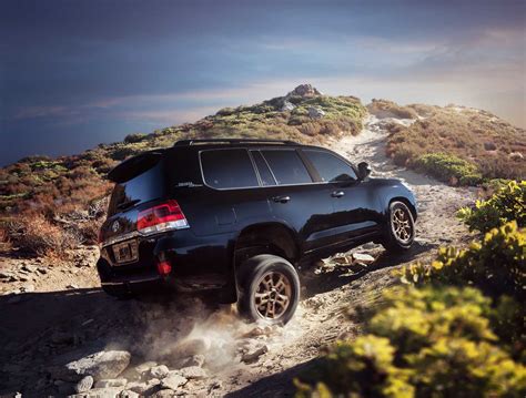 2021 Toyota Land Cruiser Review, Ratings, Specs, Prices, and Photos - The Car Connection
