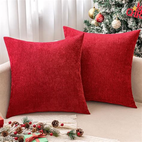 Amazon.com: MIULEE Pack of 2 Christmas Red Decorative Pillow Covers ...