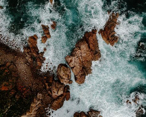 Download wallpaper 1280x1024 waves, rocks, water, aerial view standard ...