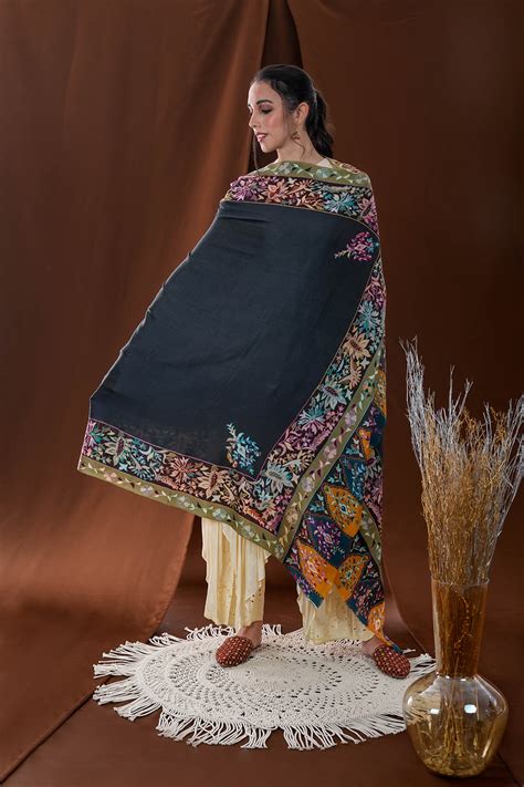 Multi-color hand painted and embroidered kani border – Kalamkani