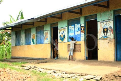 Kasese Guide Radio - The Voice Of Truth (Omulenge Owokwenene)