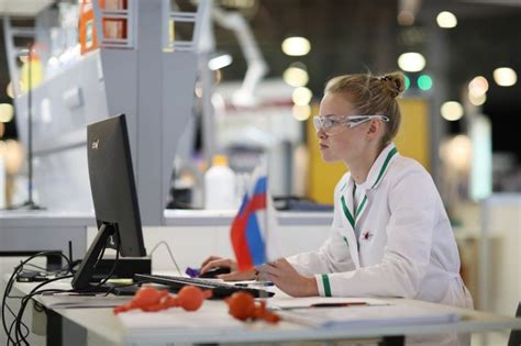 Путин объявил в России десятилетие науки и технологий