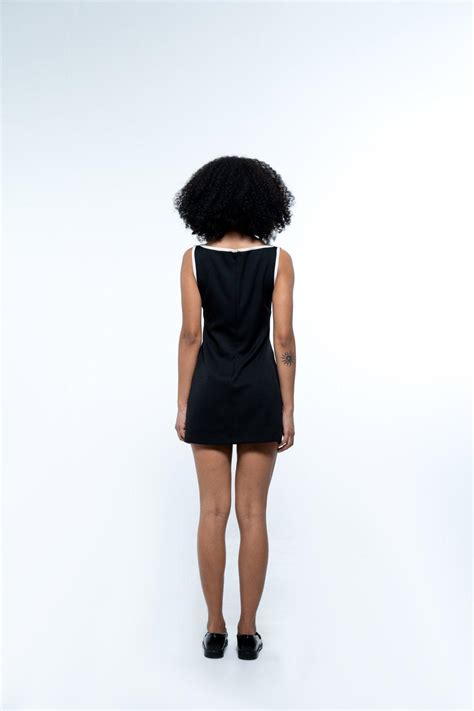 COLORBLOCKED SHORT DRESS WITH BOW DETAIL – Sotbella