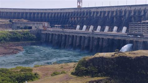 The Itaipu dam: A massive binational collaboration between Paraguay and ...