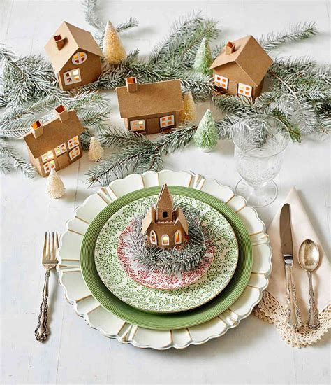 16 Fabulous and Festive Christmas Table Setting Ideas