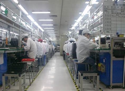潘毅 | 富士康：世界工厂体系下中国工人的困境 - 乌有之乡