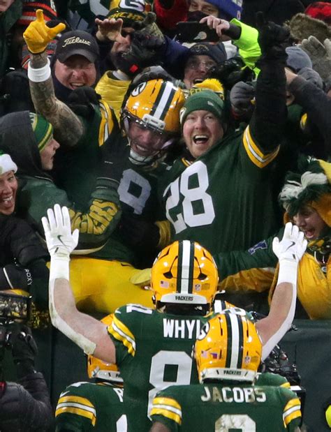 Green Bay Packers roster, jersey numbers Week 9 vs Carolina Panthers