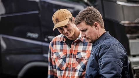 How to encourage fuel efficient truck driving | Volvo Trucks