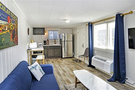 One Bedroom Suite with Kitchenette | Coastal Suites Resort at Beulah