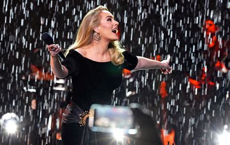 Adele helps couple with gender reveal at Las Vegas residency
