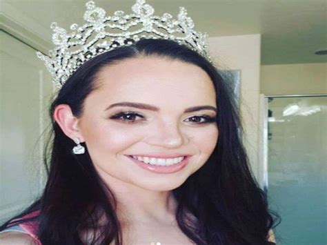 Beauty queen dethroned for making politically incorrect statement