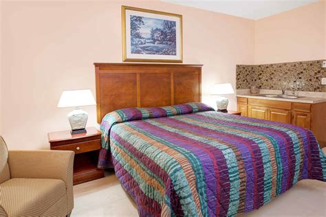 Knights Inn Hallandale Hotel