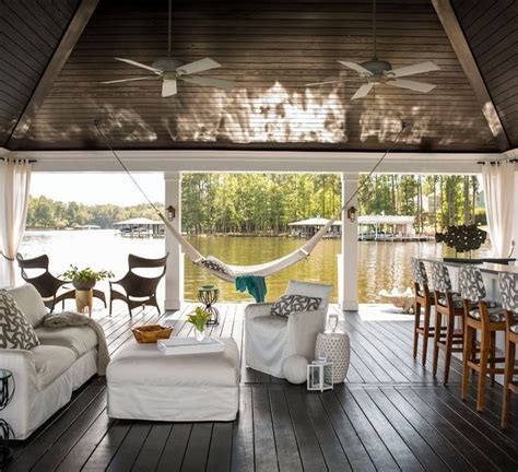 lake house outdoor furniture