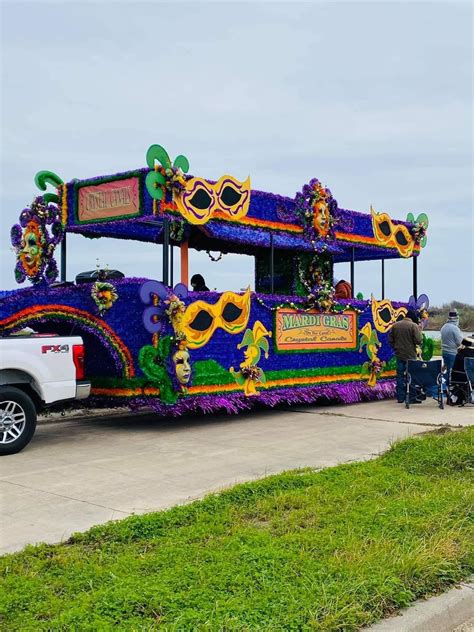 Pin by Casey Watters on Float | Mardi gras float, Mardi gras parade ...