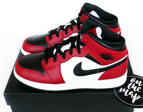 Nike Air Jordan 1 Black Red