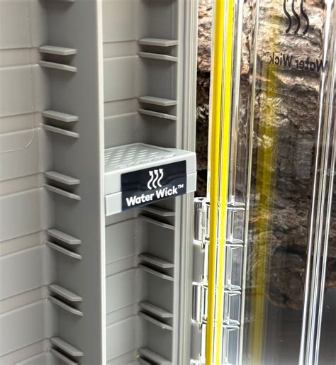Plano Edge Professional Thin Utility Box PLASE371 | Der Angler