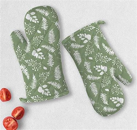 Amazon Brand - Solimo 100% Cotton Padded Oven Gloves Paisley, (Pack of ...
