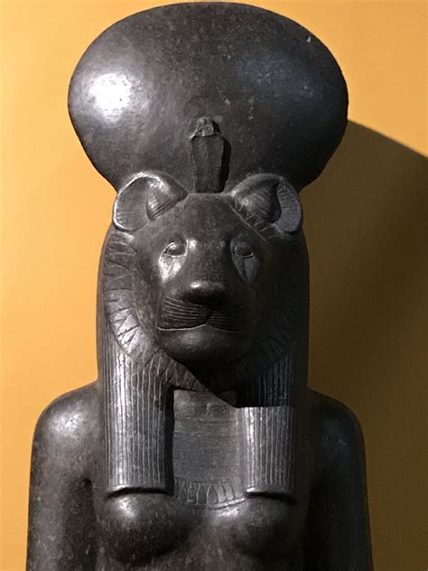 Sekhmet - goddess of fire, war, fertility and healing. World Museum ...