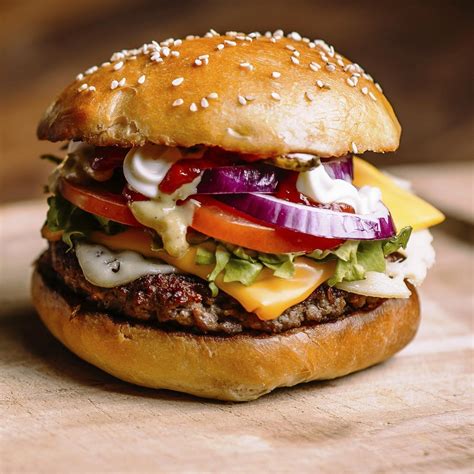 8 Must Try Burgers In Town | Hyderabad | Whats Hot | WhatsHot Hyderabad