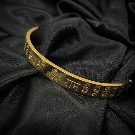 Buy Divine Ram Men's Gold Bracelet Online – Brantashop