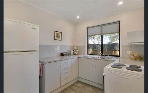 BAROSSA COUNTRY COTTAGES (Lyndoch, Barossa Valley) - Hotel Reviews ...