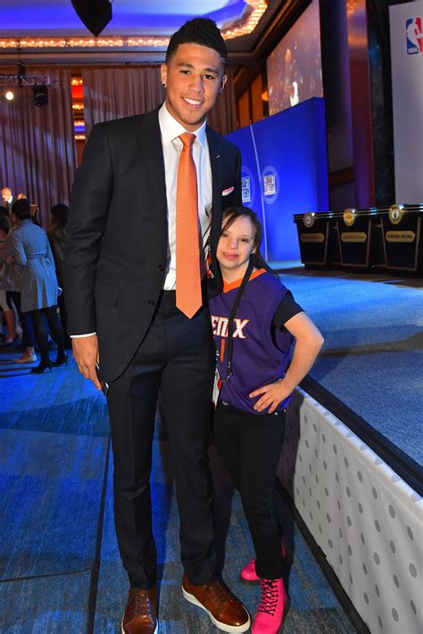 Devin Booker Sister - Closeup360 On Twitter Devin Booker Is The Newest ...