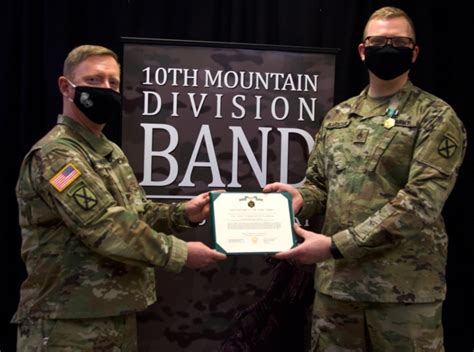 10th Mountain Division Band member recognized for actions during garage ...