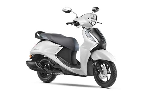 Yamaha Fascino 125 Fi Hybrid S with Coloured TFT/TBT On Road Price in ...