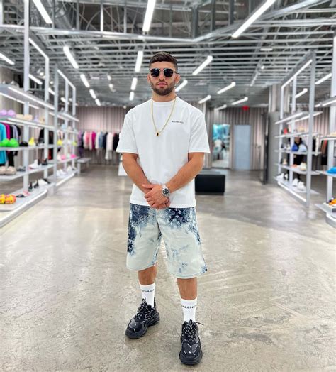 [100+] Arman Tsarukyan Wallpapers | Wallpapers.com