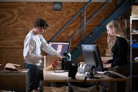 Shipping Insurance Benefits 的图像结果