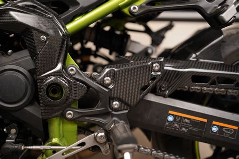 Best Carbon Fiber Heel Guards for Kawasaki Z900 – RLZ Motorsports