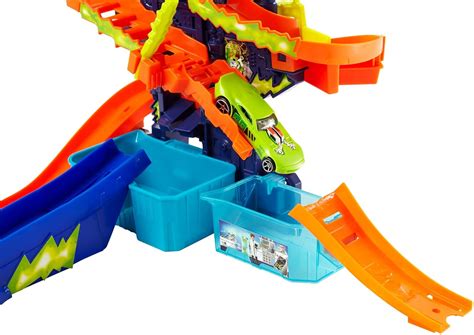 Hot Wheels Color Change Action Color Splash Science Lab City Playset ...